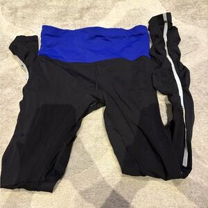 Lululemon Cropped Leggings (Size 6)
